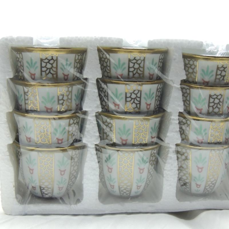 فنجان قهوه ساده مذهب